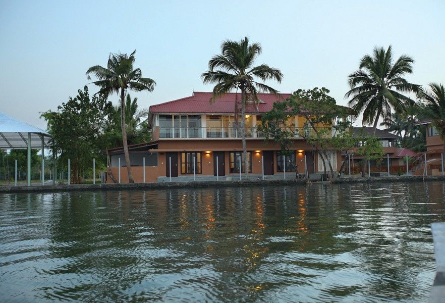 Grand Ayur Island Hotel Perumbalam Exterior photo